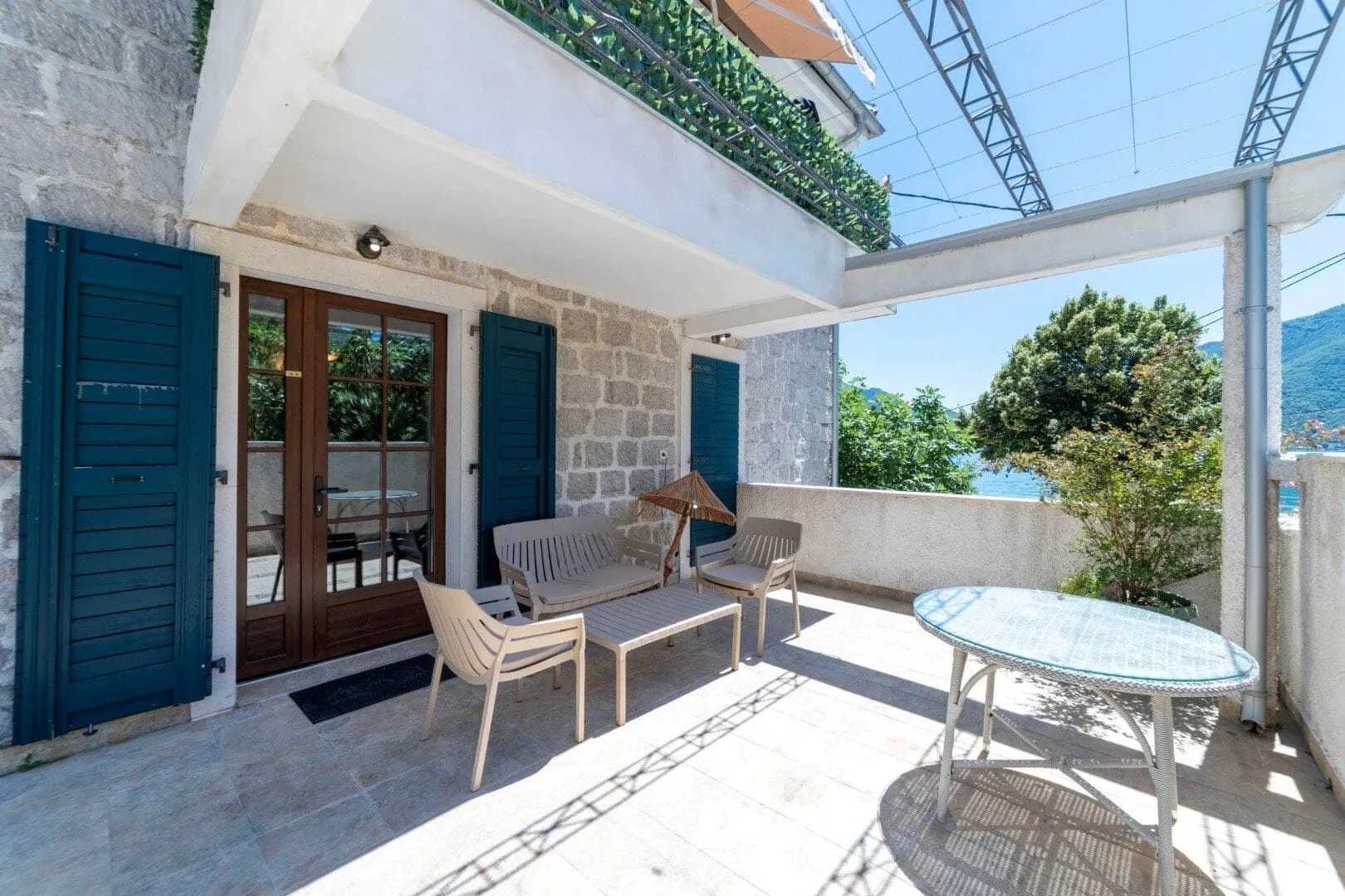 Prodaja, trosoban stan, 112m², Strp, Kotor