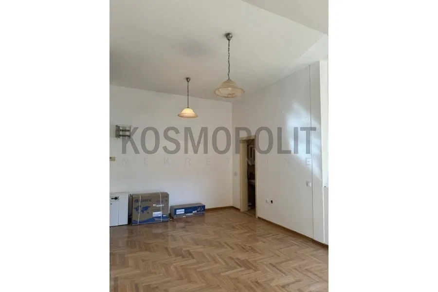 Sale, three bedroom apartment, 80m², Gradska Bolnica, Zvezdara Sve Podlokacije