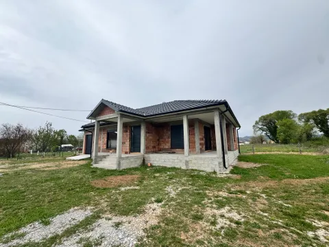 Prodaja, plac, 550m², Golubovci, Podgorica - image 7