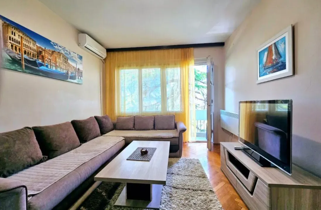 Prodaja, dvosoban stan, 63m², Gintaš, Podgorica