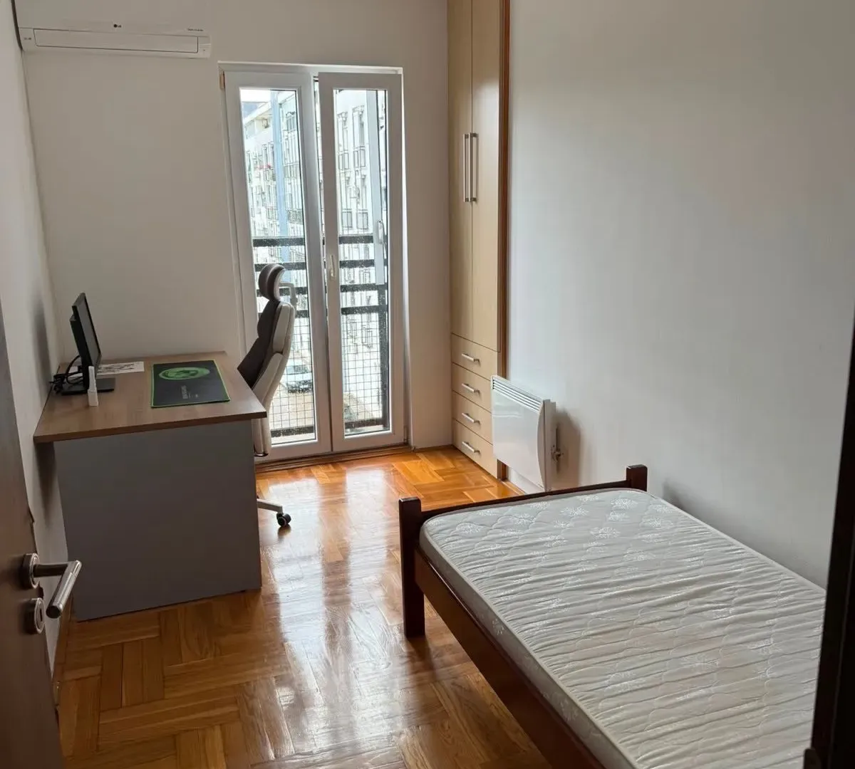 Prodaja, dvosoban stan, 56m², Kruševac, Podgorica