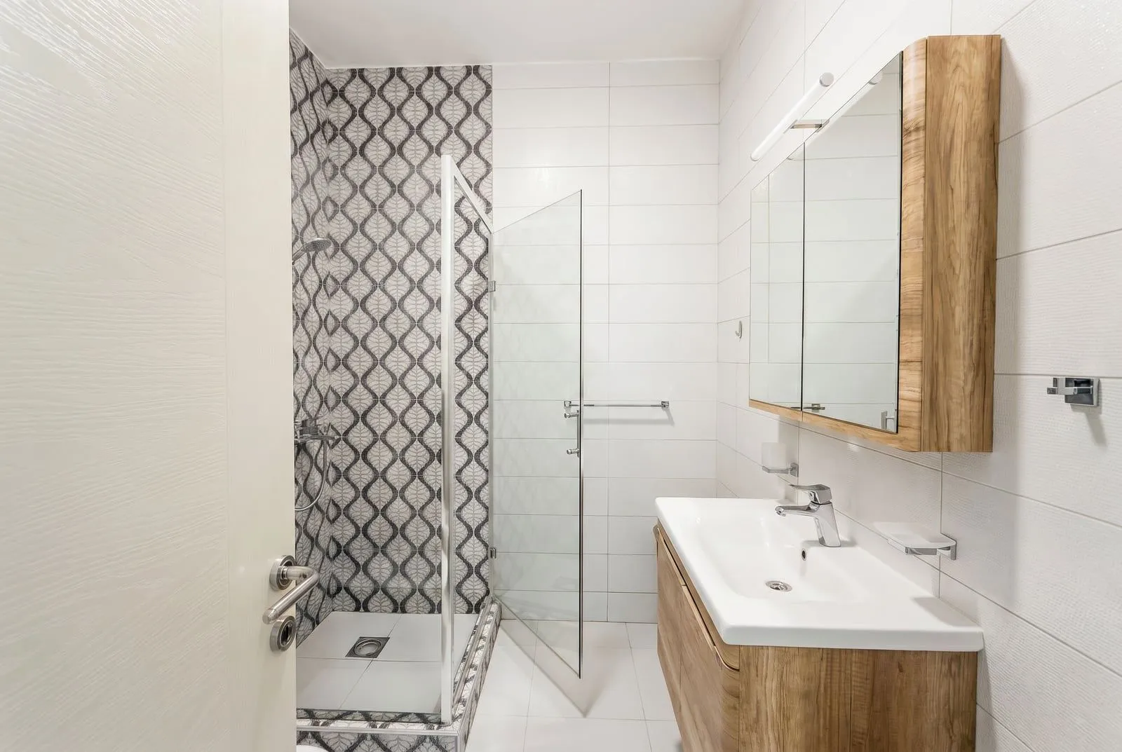 Prodaja, trosoban stan, 72m², Bečići, Budva
