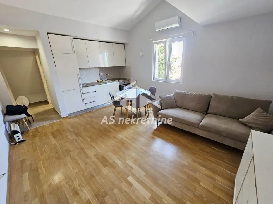 Rent, two bedroom apartment, 40m², Zemun Novi Grad, Zemun Sve Podlokacije