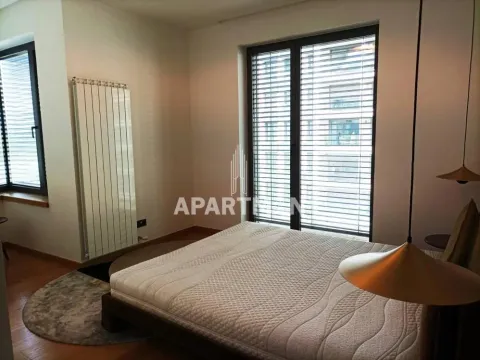 Izdavanje, četvorosoban stan, 120m², Stari Grad, Beograd - image 7