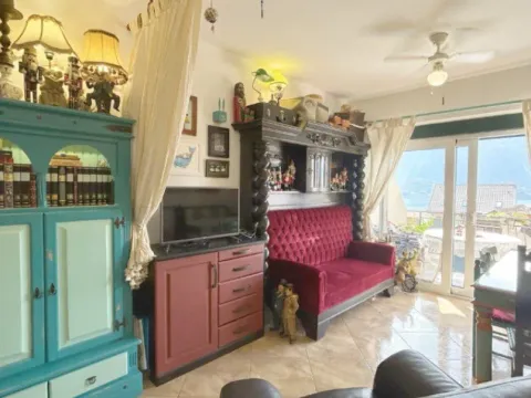 Sale, one bedroom apartment, 42m², Dobrota, Kotor