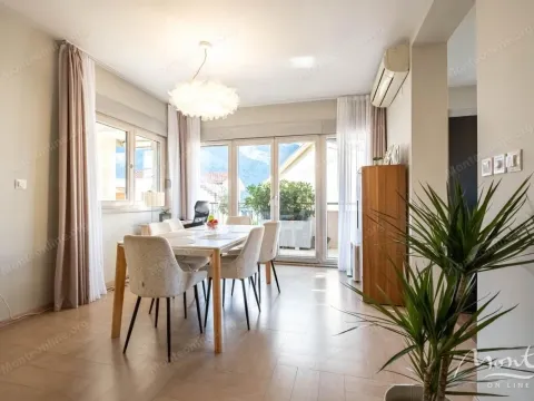 Prodaja, trosoban stan, 114m², Dobrota, Kotor - image 7