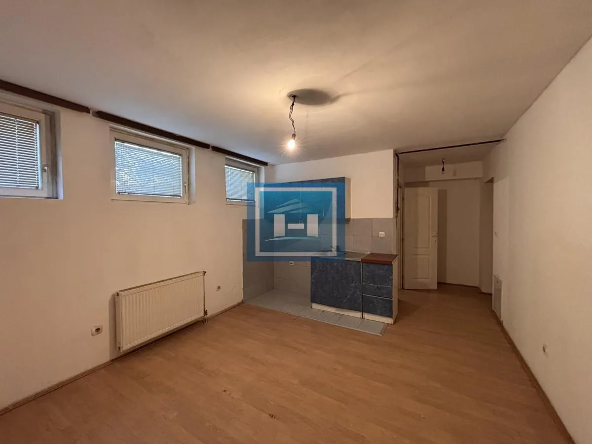 Prodaja, jednosoban stan, 42m², Centar, Jagodina