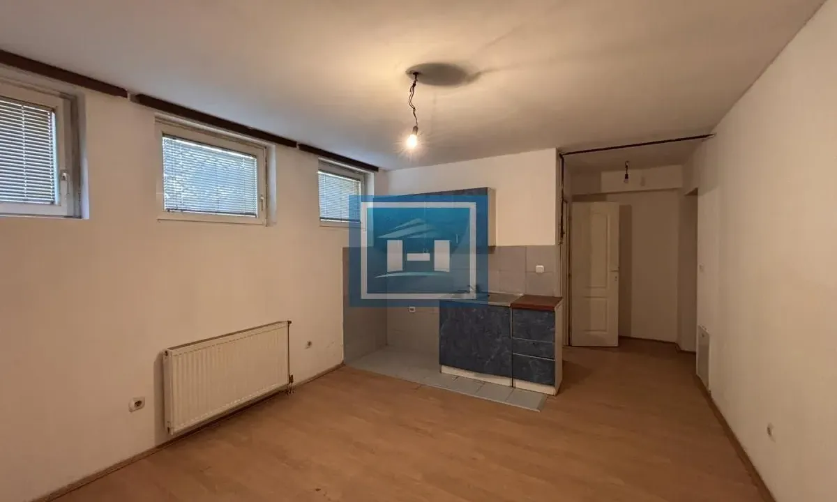 Prodaja, jednosoban stan, 42m², Centar, Jagodina