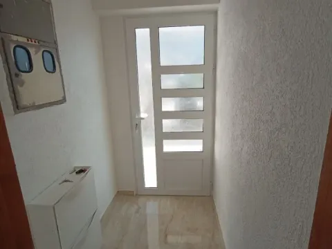 Sale, three bedroom apartment, 60m², Bjeliši, Bar - image 11
