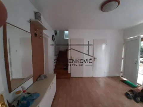 Prodaja, kuća, 220m², Sremska Kamenica, Petrovaradin - image 3