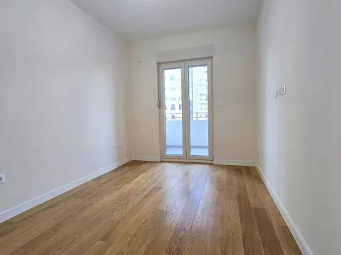 Rent, apartment, 49m², Central Point, Podgorica - image 5