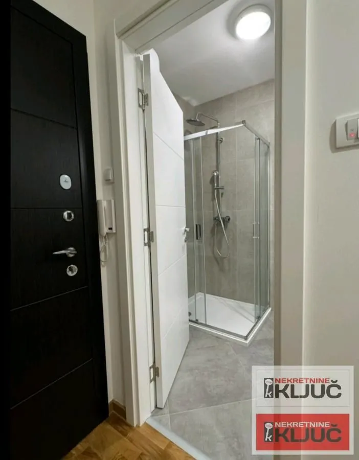 Izdavanje, dvosoban stan, 65m², Telep, Novi Sad Sve Podlokacije
