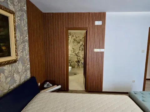 Rent, three bedroom apartment, 185m², Gorica C, Podgorica - image 11