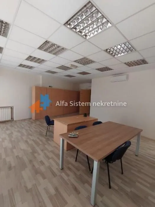 Rent, office space, 210m², Stari Grad, Beograd