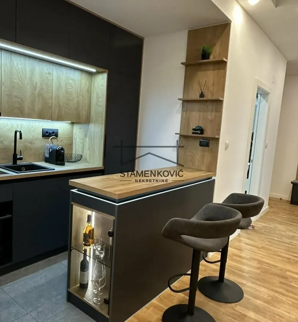 Prodaja, jednosoban stan, 42m², Petrovaradin, Novi Sad