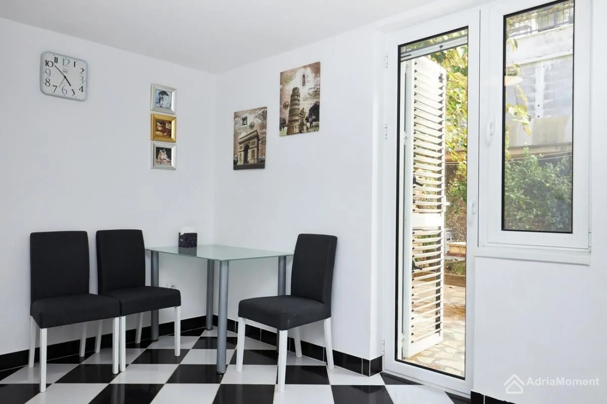 Sale, house, 110m², Centar, Budva