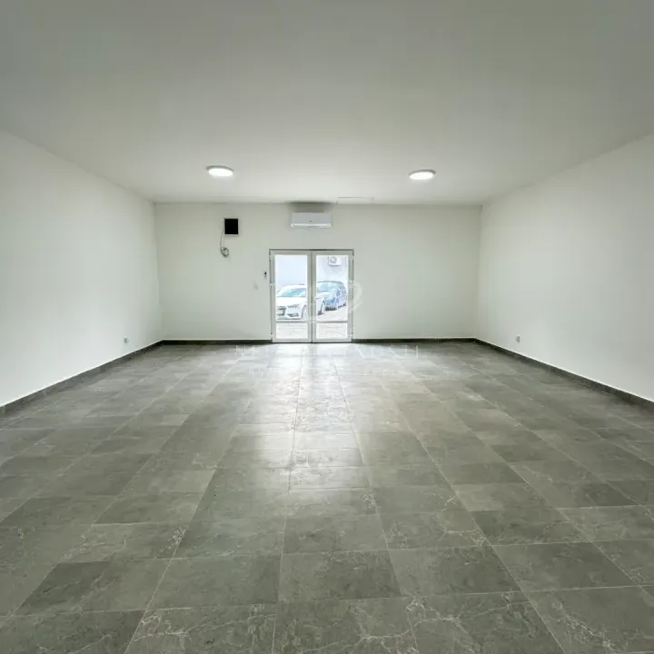 Rent, office space, 65m², Zemun Centar, Zemun Sve Podlokacije