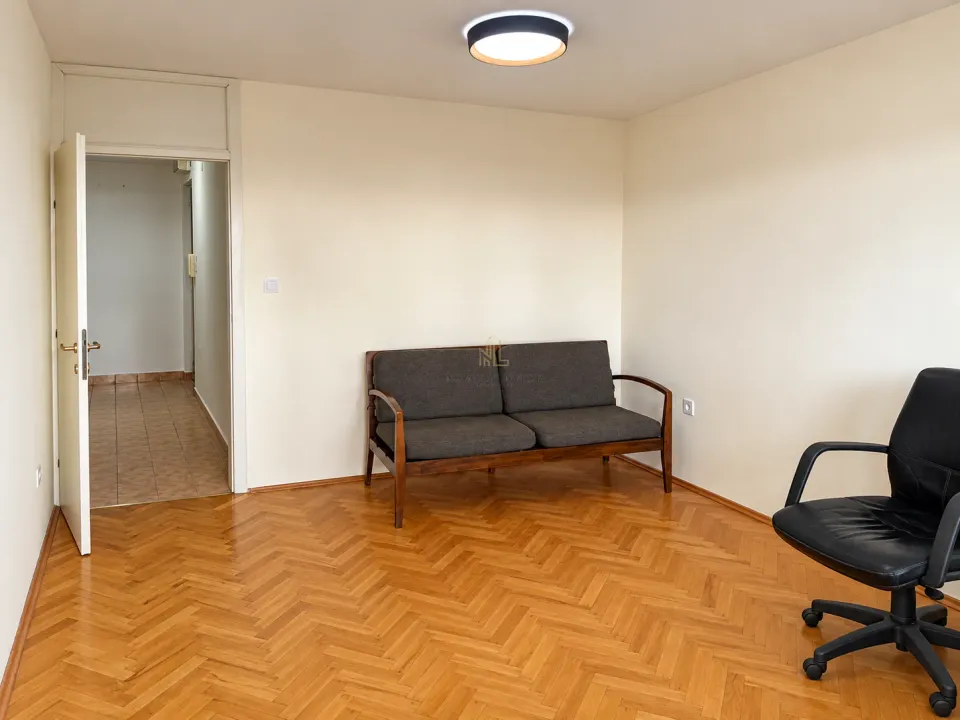 Rent, office space, 45m², Kruševac, Podgorica