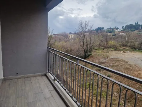 Izdavanje, dvosoban stan, 79m², Momišići, Podgorica - image 9