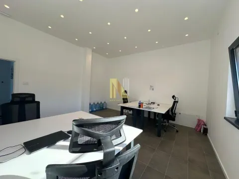 Rent, office space, 100m², Sajlovo, Novi Sad Sve Podlokacije - image 5