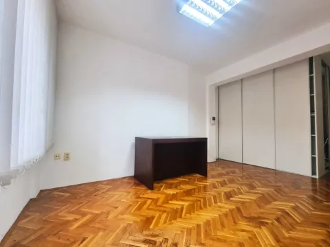 Rent, office space, 36m², Centar, Podgorica - image 3