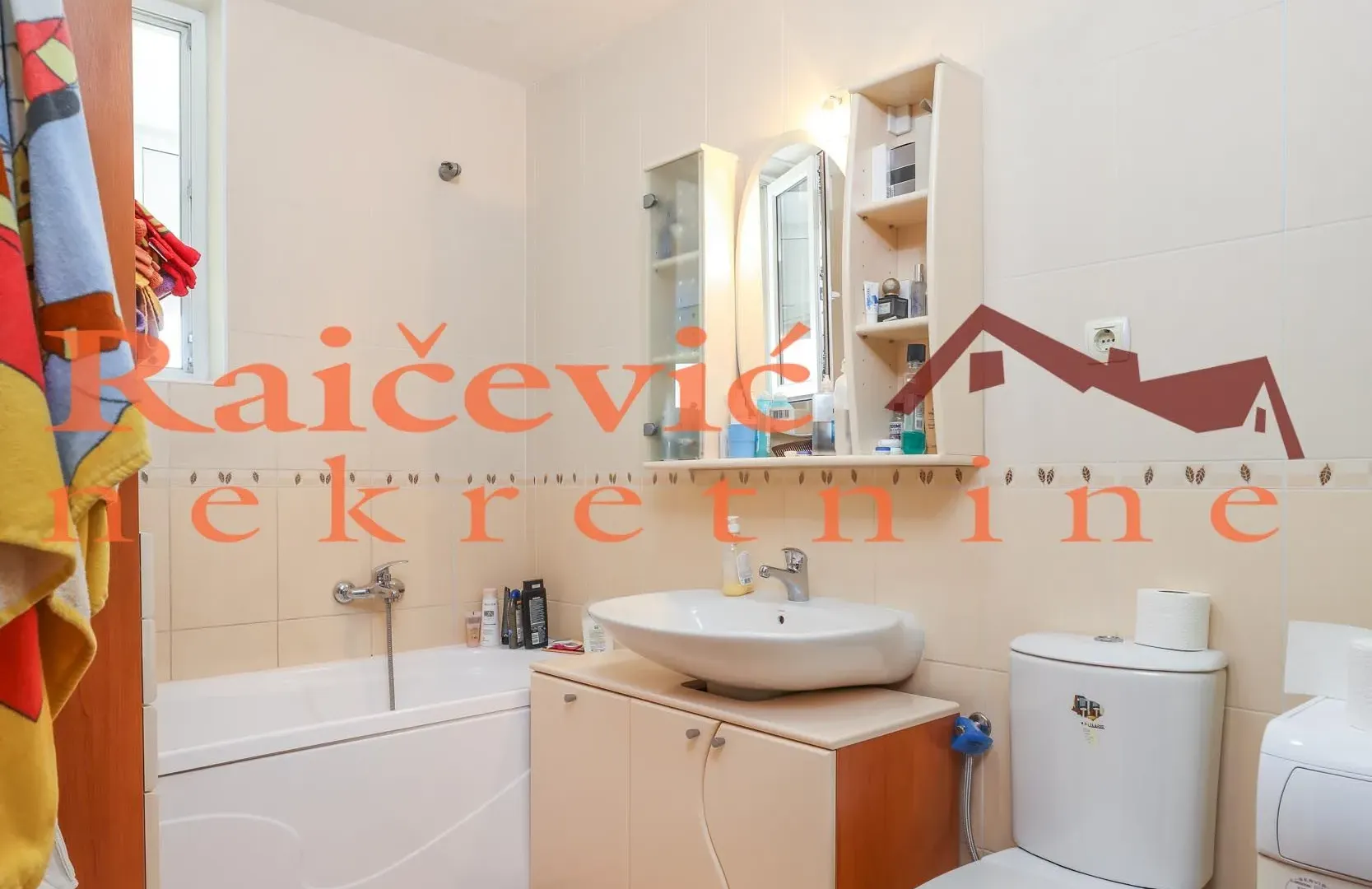 Prodaja, četvorosoban stan, 86m², Voždovac, Voždovac Sve Podlokacije