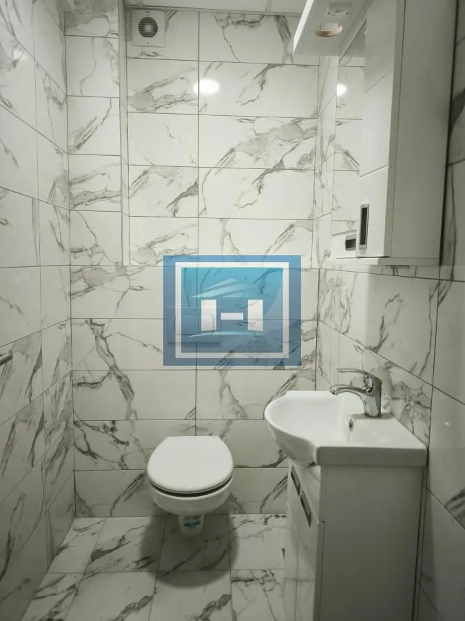 Izdavanje, stan, 223m², Centar, Ćuprija