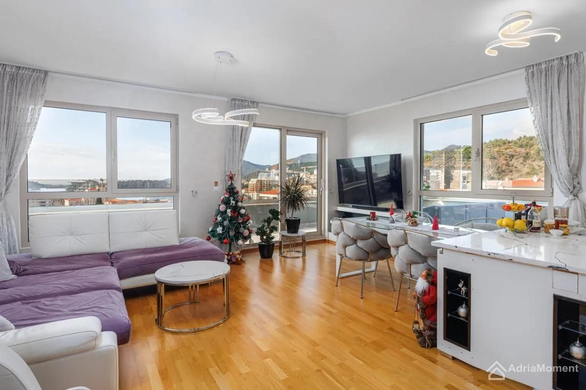 Sale, two bedroom apartment, 104m², Bečići, Budva