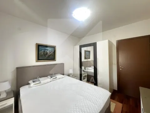 Rent, two bedroom apartment, 75m², City Kvart, Podgorica - image 6