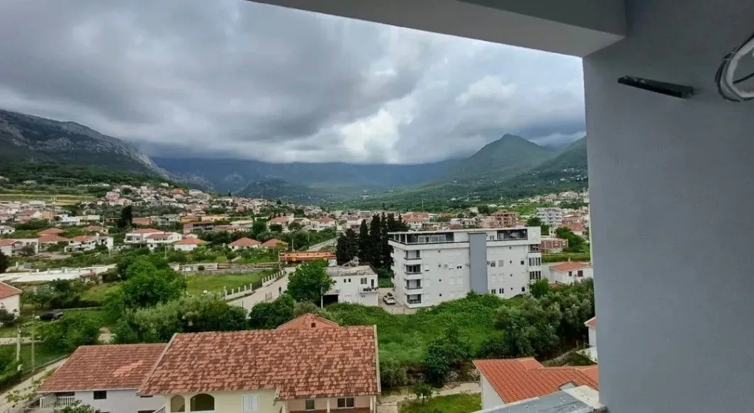 Izdavanje, jednosoban stan, 46m², Ilino, Bar