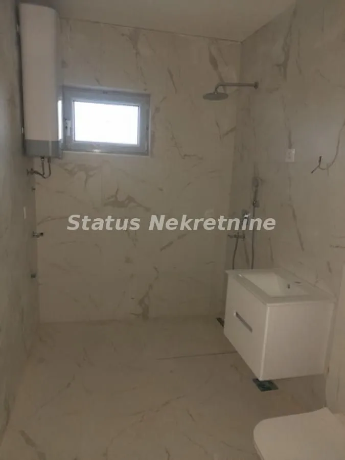 Prodaja, četvorosoban stan, 131m², Telep, Novi Sad Sve Podlokacije