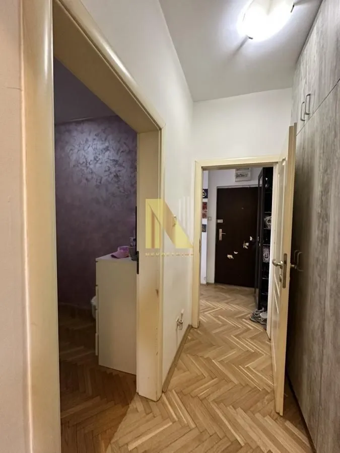 Prodaja, trosoban stan, 61m², Salajka, Novi Sad Sve Podlokacije