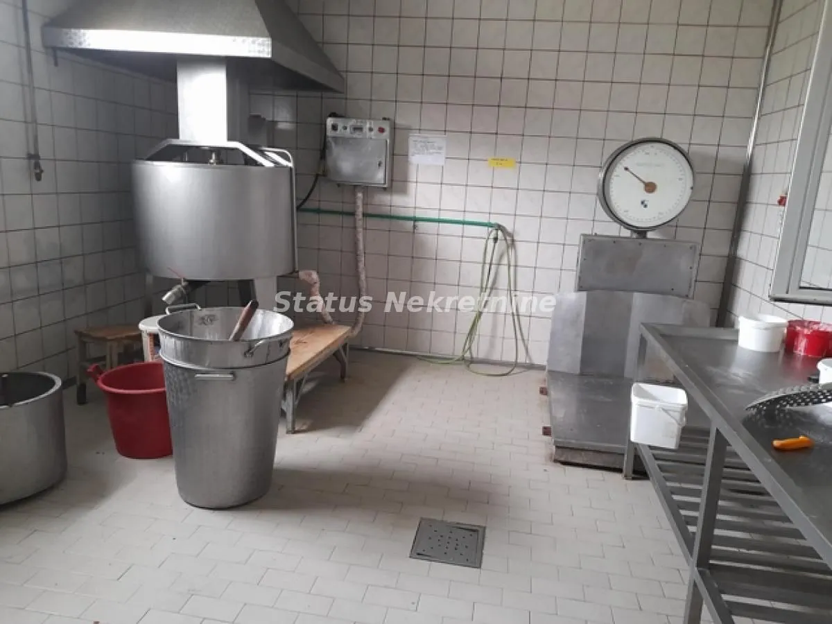 Sale, office space, 1260m², Novi Sad, Srbija