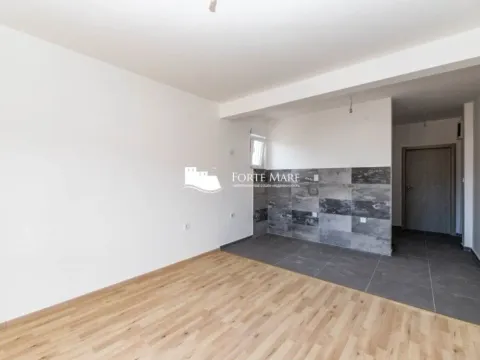 Prodaja, jednosoban stan, 43m², Đenovići, Herceg Novi - image 3