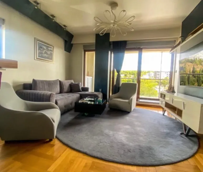 Prodaja, dvosoban stan, 72m², Preko Morače, Podgorica