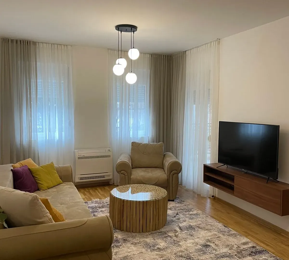Rent, two bedroom apartment, 87m², Malo Brdo, Podgorica