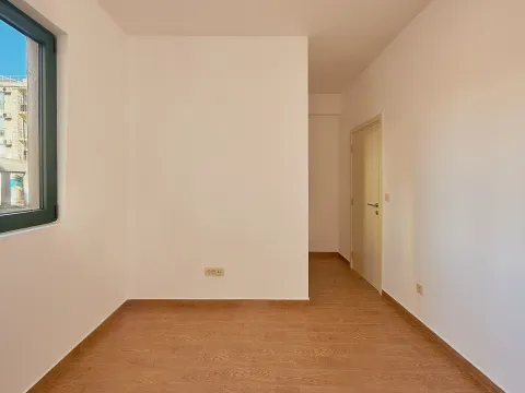Sale, apartment, 85m², Bečići, Budva - image 1