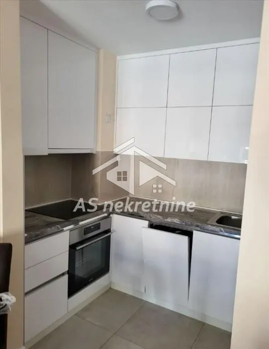 Izdavanje, dvosoban stan, 51m², Lekino Brdo, Voždovac Sve Podlokacije
