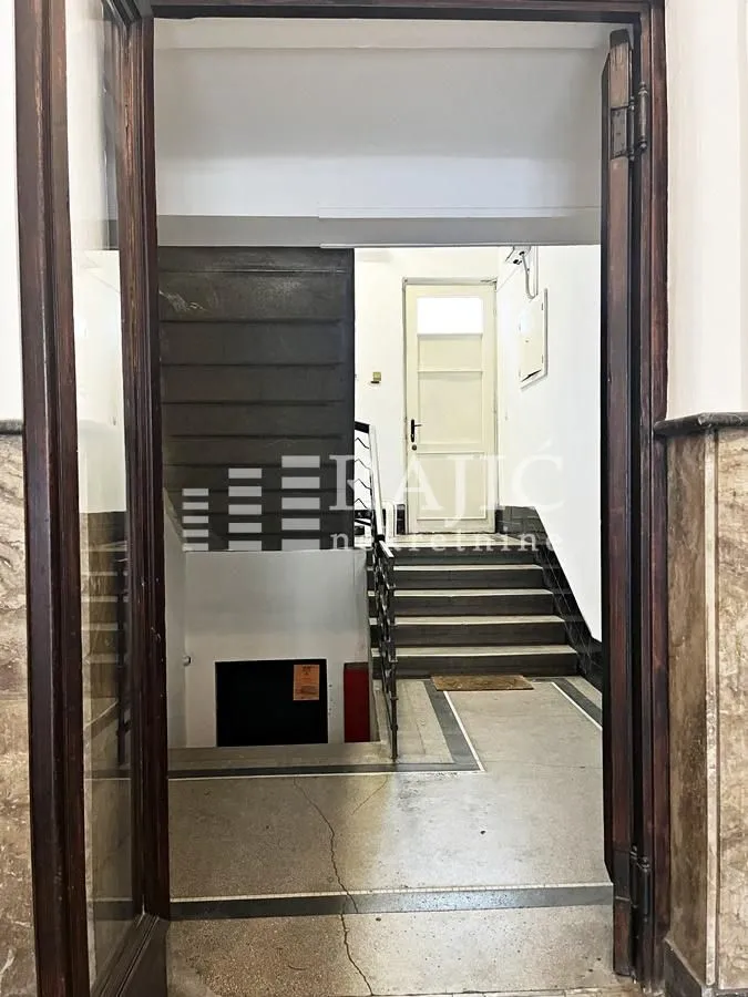 Rent, office space, 116m², Slavija, Vračar Sve Podlokacije