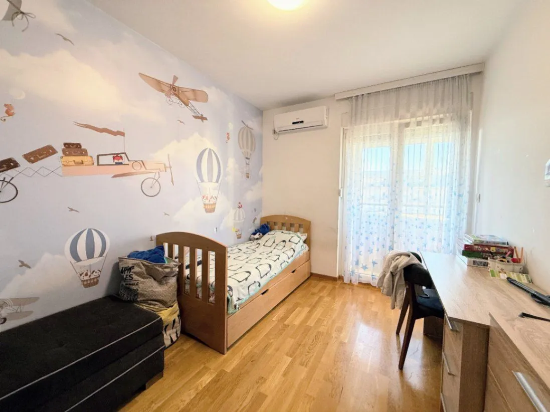 Prodaja, trosoban stan, 78m², Stari Aerodrom, Podgorica