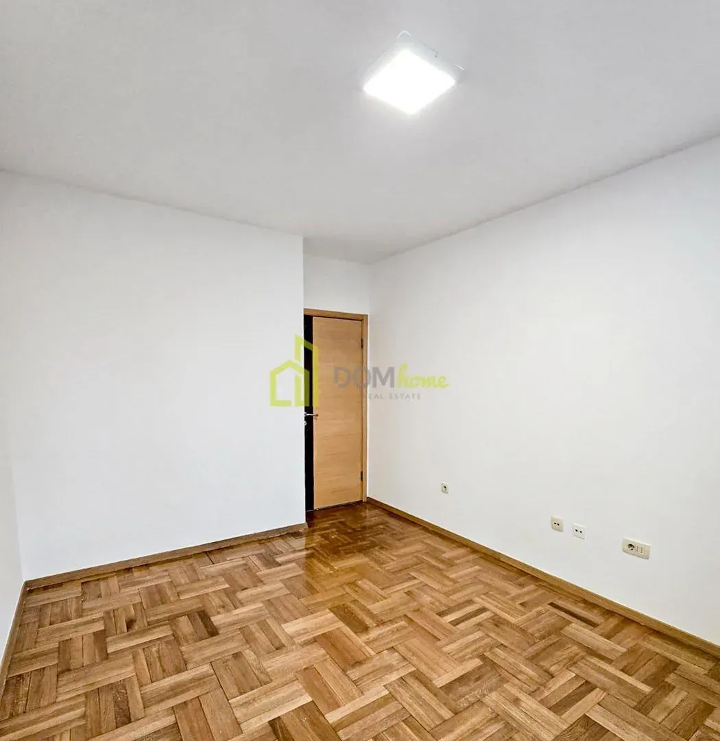 Prodaja, jednosoban stan, 50m², Pobrežje, Podgorica