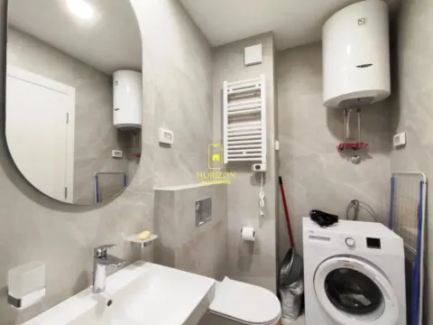 Izdavanje, jednosoban stan, 50m², Central Point, Podgorica - image 2