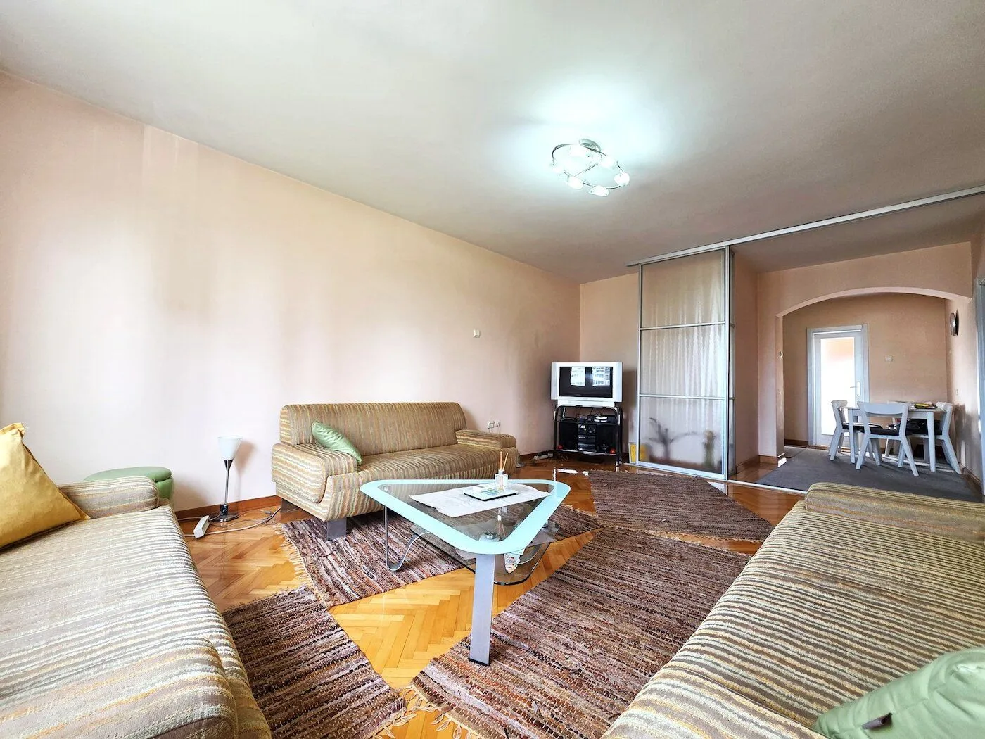 Prodaja, stan, 92m², Gintaš, Podgorica