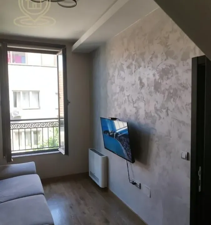 Prodaja, četvorosoban stan, 79m², Savski Venac, Beograd