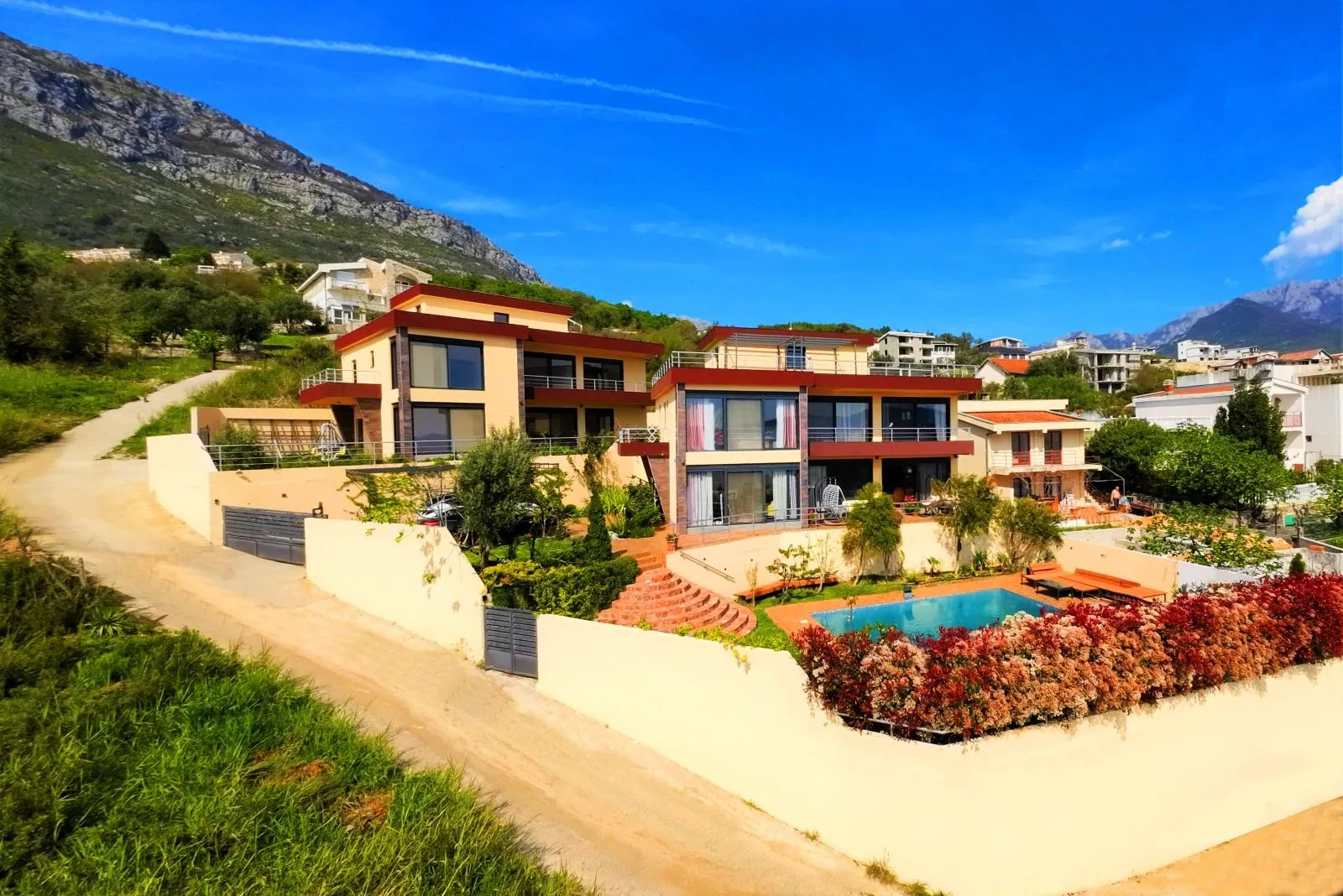 Prodaja, kuća, 207m², Bar, Crna Gora