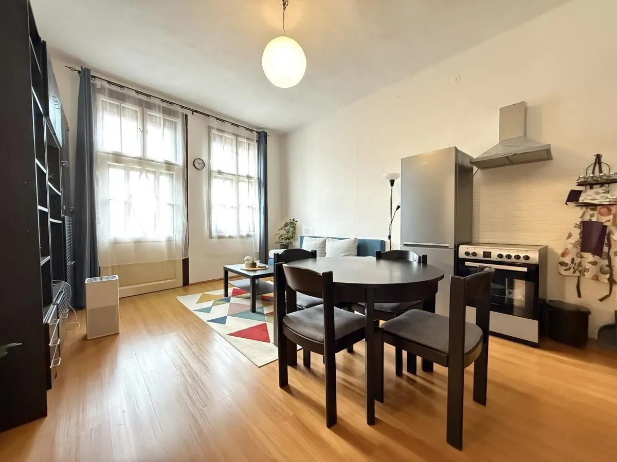 Rent, office space, 110m², Crveni Krst, Niš