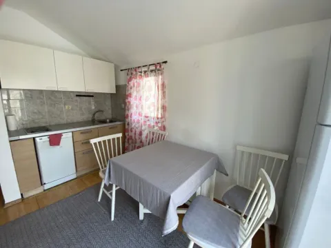 Sale, one bedroom apartment, 46m², Bečići, Budva - image 6