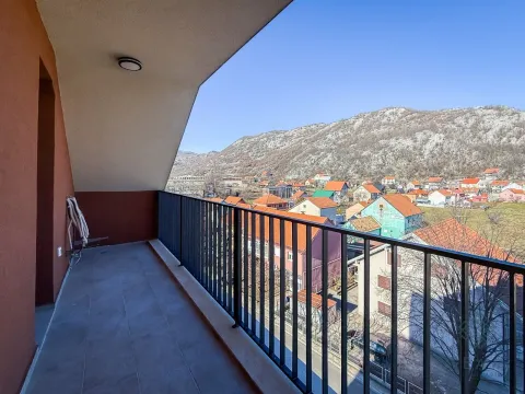 Sale, three bedroom apartment, 112m², Cetinje, Crna Gora - image 10