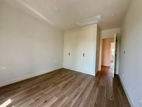 Rent, three bedroom apartment, 186m², Luštica Bay, Tivat - image 11