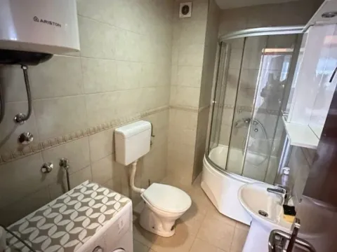 Izdavanje, jednosoban stan, 52m², 1 maj, Podgorica - image 9